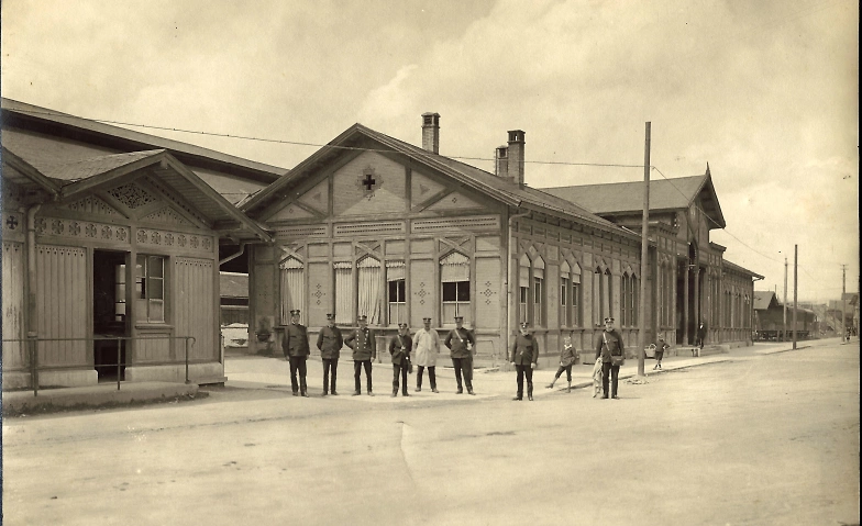 Ein historischer Spaziergang vom alten zum neuen Bahnhof Billets