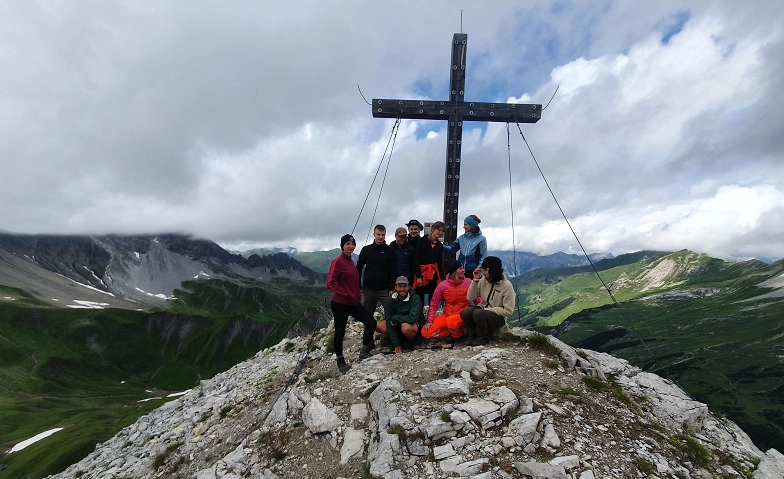 Alpen&uuml;berquerung zu Fu&szlig; f&uuml;r Jugendliche und Erwachsene  2025 ${singleEventLocation} Tickets