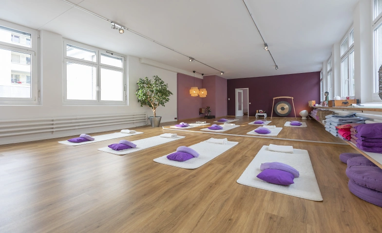 Frauenyoga Waffengasse 7 Tickets