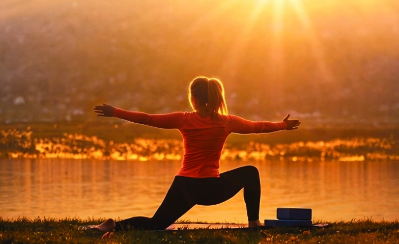 Event-Image for 'Mid-Summer Sunrise Pilates at the Lake in St&auml;fa'