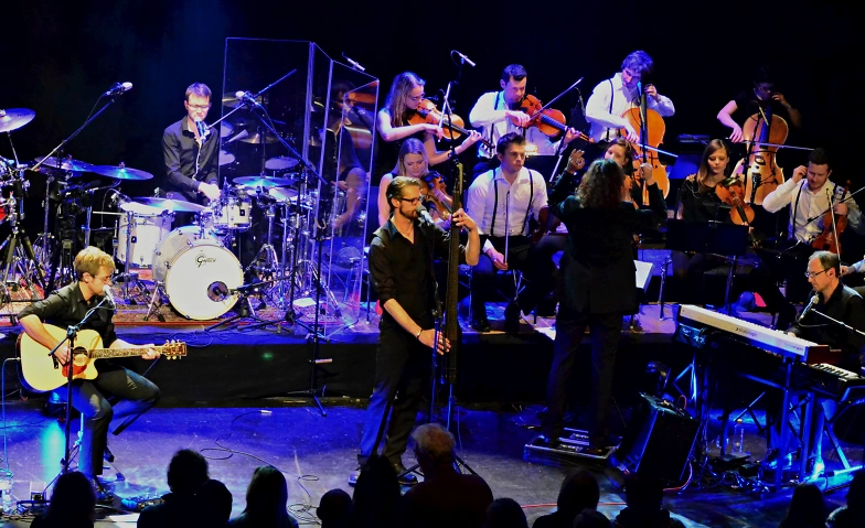 HUEBNOTIX - Voice &amp; Strings - 25th Anniversary Concerts Tickets