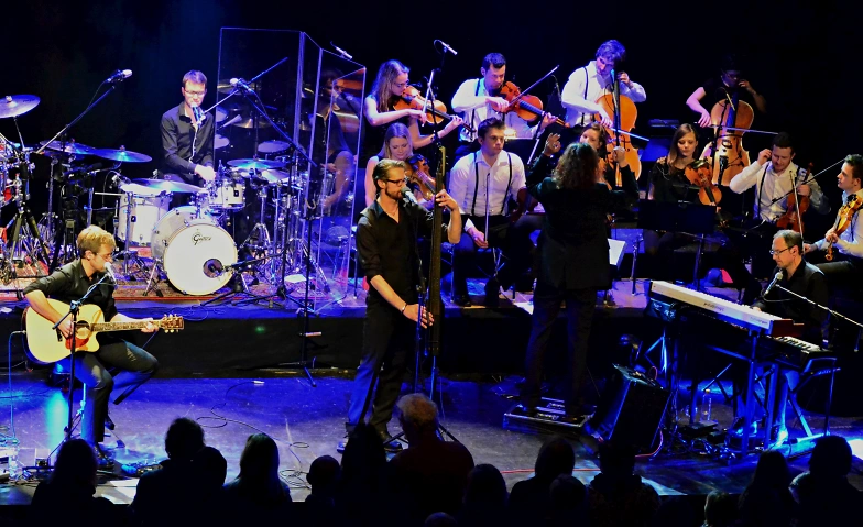 HUEBNOTIX - Voice &amp; Strings - 25th Anniversary Concerts Tickets