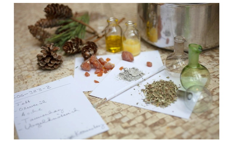 Event-Image for 'R&ouml;mische Salben und Zahnpulver herstellen'