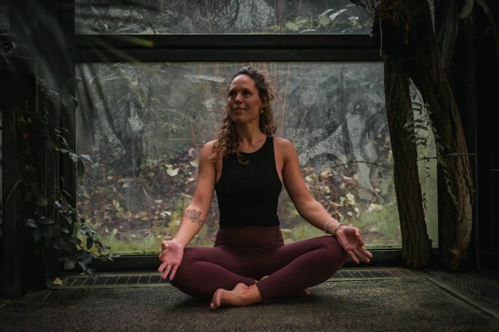 Yoga & Wine - Sylvester Edition Delinat-Weinbar Bern, Spitalgasse 35, 3011 Bern Tickets