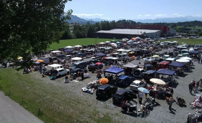 Samstag, 15. April grosser Aussenflohmarkt in Wetzikon / ZH Bei der Eishalle Wetzikon / ZH Billets