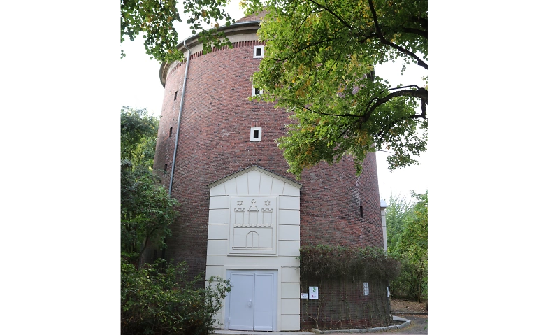 Bunkerf&uuml;hrung:  Ein Zombeck-Turm in Hasselbrook Billets