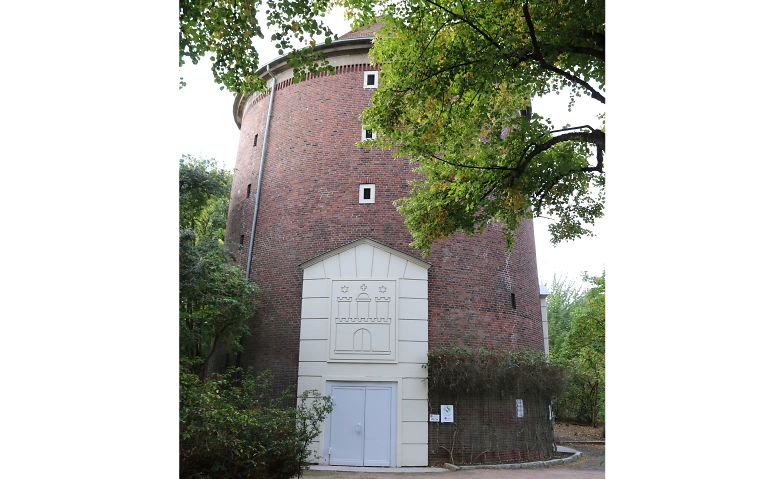 Bunkerf&uuml;hrung:  Ein Zombeck-Turm in Hasselbrook Billets