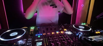 Veranstalter:in von DJ HypeZ House 2025