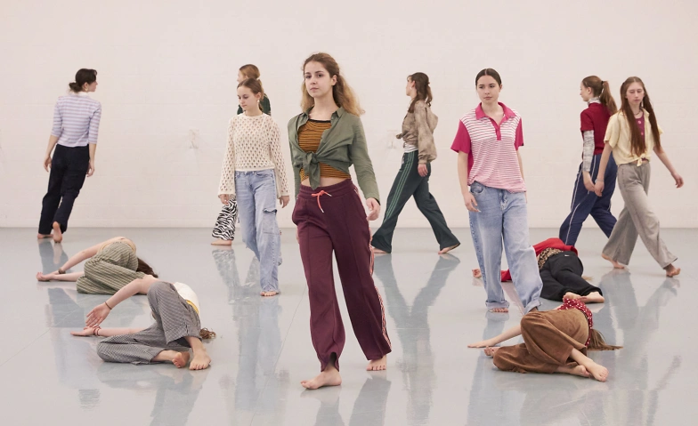 Event-Image for 'Junges Tanztheater akar: «Ist doch {logisch}»'