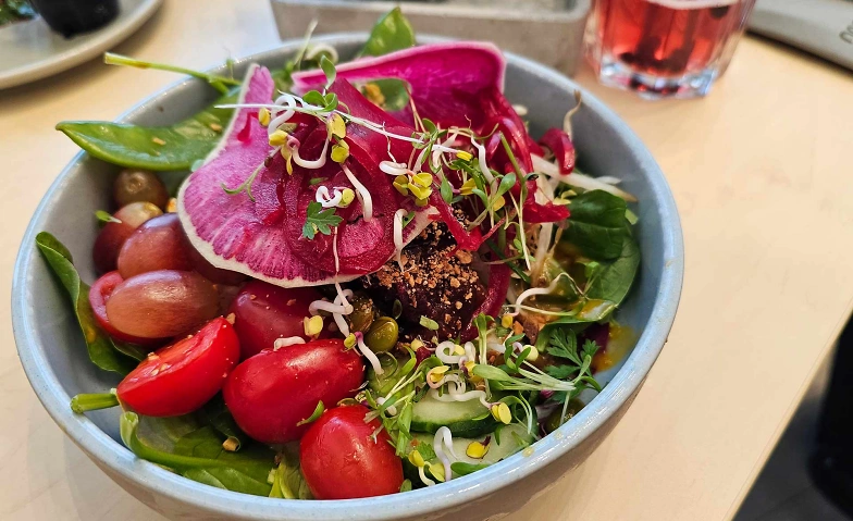 Kitchenparty Goldener Kelch &amp; Wurzelwerk Tickets