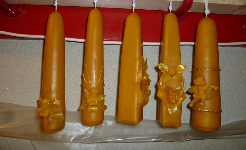 Event-Image for 'Kerzenziehen mit Bienenwachs'