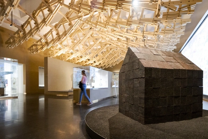 Tee und der Spion im Raum des Drachen Humboldt Forum, Schloßplatz, 10178 Berlin Tickets