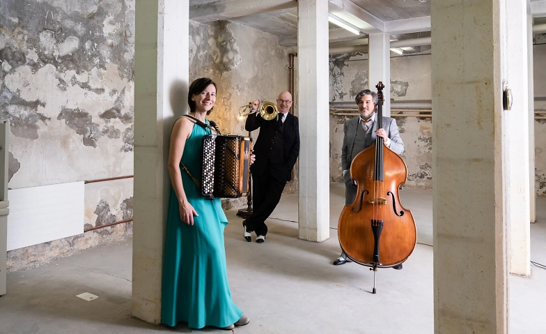 &quot;hei zue&quot;  Trio Cappella Tickets