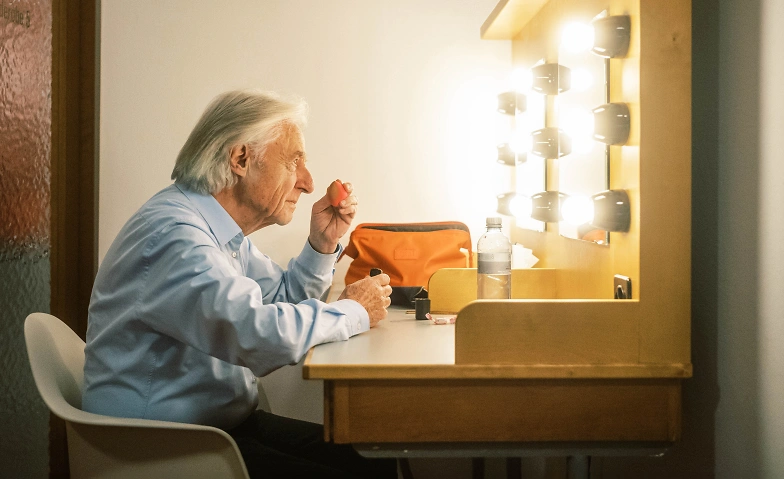 Kunst am Abend: Typisch Emil – Vom Loslassen und Neuanfangen Billets