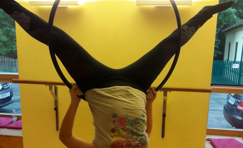 Event-Image for 'Hoop & Vertiakltuch Akrobatik, 17.30 Uhr'