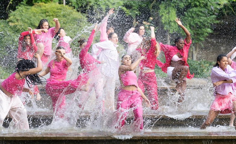 Event-Image for 'Everything Is Everything - Tanz im Rosengarten'